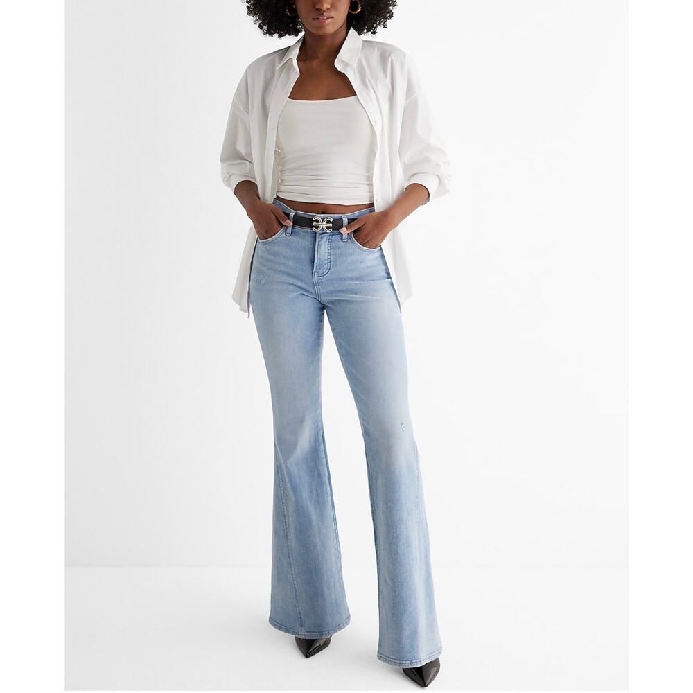 Express Mid Rise Light Wash Sculpt 70s Flare Jeans Size 6 Hidden button fly